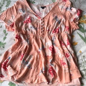 🍑 Peachy floral blouse 🍑
